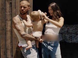 دانلود آهنگ PETTING ZOO از Justin Bieber با متن و ترجمه