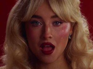 دانلود آهنگ Tears از Sabrina Carpenter با متن و ترجمه