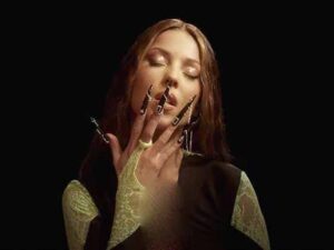دانلود آهنگ Leyla از Sasha Lopez و Kara Etsem با متن و ترجمه