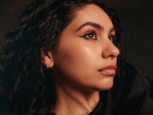 دانلود آهنگ Dead Man از Alessia Cara با متن و ترجمه