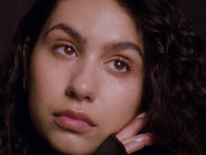 دانلود آهنگ Drive از Alessia Cara با متن و ترجمه
