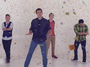 دانلود آهنگ Confetti Falling از BIG TIME RUSH با متن و ترجمه