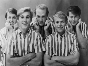 دانلود آهنگ Forever از Beach Boys با متن و ترجمه