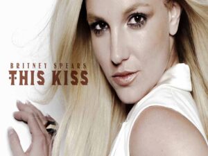 دانلود آهنگ This Kiss از Britney Spears با متن و ترجمه