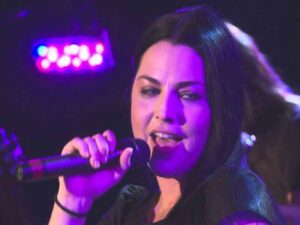 دانلود آهنگ The Change از Evanescence با متن و ترجمه