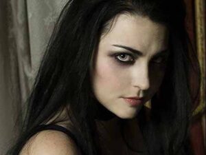دانلود آهنگ The Only One از Evanescence با متن و ترجمه