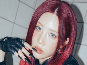 دانلود آهنگ کره‌ای Can You Entertain از Kim Lip با متن و ترجمه