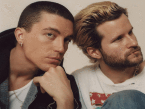 دانلود آهنگ Destiny از LANY با متن و ترجمه