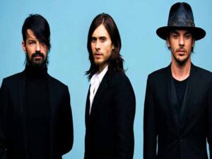 دانلود آهنگ Up In The Air از Thirty Seconds To Mars با متن و ترجمه