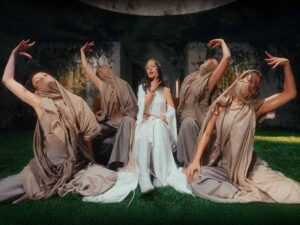 دانلود آهنگ ترکی Sefer Tası از Afra با متن و ترجمه