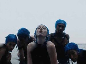 دانلود آهنگ World Eater از Ashnikko با متن و ترجمه