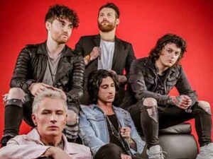 دانلود آهنگ Find Myself از Asking Alexandria با متن و ترجمه