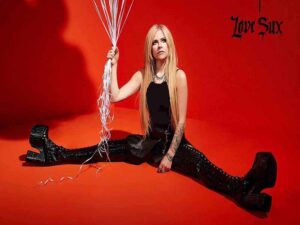 دانلود آهنگ Love Sux از Avril Lavigne با متن و ترجمه