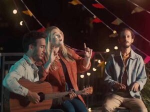 دانلود آهنگ فرانسوی Tu seras la dernière از Boulevard des Airs و Lola Dubini با متن و ترجمه