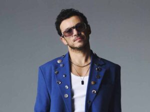 دانلود آهنگ ترکی Kaçsana Bana از Buray با متن و ترجمه