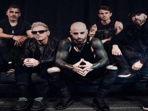 دانلود آهنگ THE BOTTOM از Daughtry با متن و ترجمه