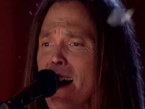 دانلود آهنگ Love Will Keep Us Alive از Eagles با متن و ترجمه