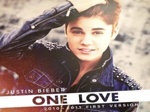 دانلود آهنگ One Love از Justin Bieber با متن و ترجمه