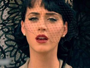 دانلود آهنگ Thinking Of You از Katy Perry با متن و ترجمه