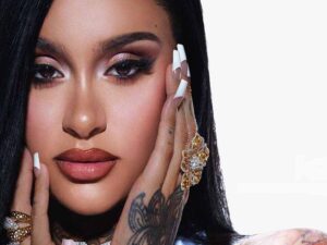 دانلود آهنگ Out The Window از Kehlani با متن و ترجمه