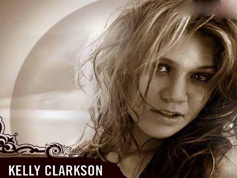 دانلود آهنگ Behind These Hazel Eyes از kelly Clarkson با متن و ترجمه