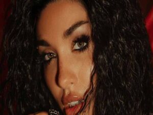 دانلود آهنگ اسپانیایی JOJO از Maria Becerra  با متن و ترجمه