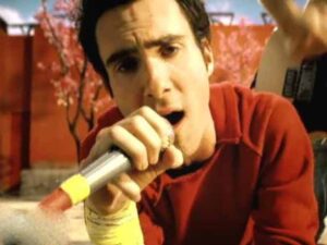 دانلود آهنگ This Love از maroon 5 با متن و ترجمه