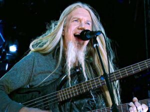 دانلود آهنگ The Islander از Nightwish با متن و ترجمه