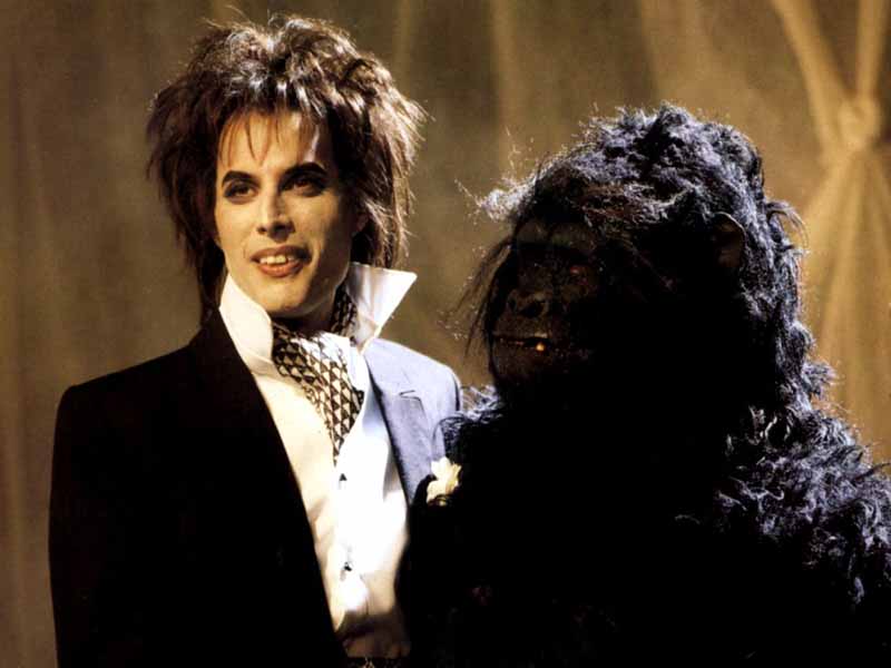 دانلود آهنگ I’m Going Slightly Mad از Queen با متن و ترجمه