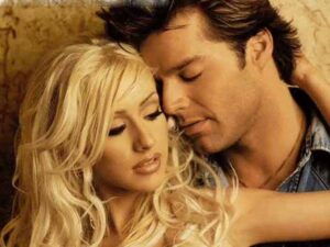 دانلود آهنگ Nobody Wants To Be Lonely از Ricky Martin و Christina Aguilera با متن و ترجمه