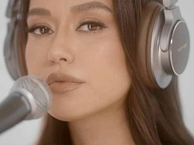 دانلود آهنگ ترکی Dertli Kalem از Tuğba Yurt با متن و ترجمه