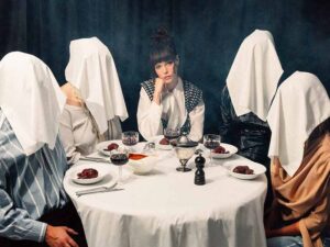 دانلود آهنگ Do You Hate Me Now از Winona Oak با متن و ترجمه