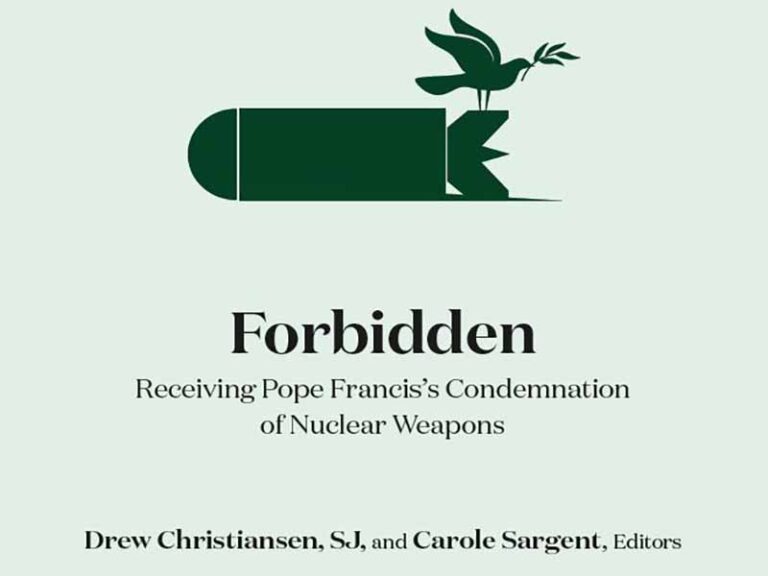 دانلود کتاب ممنوع – دریافت محکومیت سلاح‌های هسته‌ای توسط پاپ فرانسیس