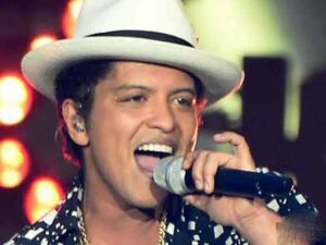 دانلود آهنگ Somewhere In Brooklyn از Bruno Mars با متن و ترجمه