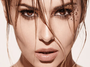 دانلود آهنگ Crazy Stupid Love از Cheryl Cole با متن و ترجمه