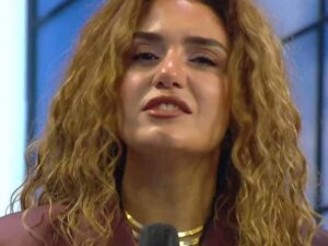 دانلود آهنگ آذربایجانی Nazli Nazli از Cinare Melikzade با متن و ترجمه