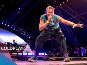دانلود آهنگ feelslikeimfallinginlove از Coldplay با متن و ترجمه