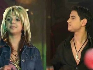 دانلود آهنگ رومانیایی Cine e inima mea از Copilul de Aur و Laura Vass با متن و ترجمه