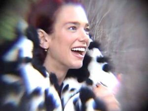 دانلود آهنگ Whatcha Doing از Dua Lipa با متن و ترجمه