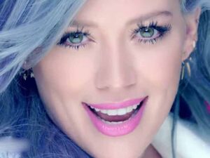 دانلود آهنگ Sparks از Hilary Duff با متن و ترجمه