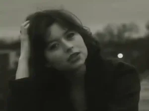 دانلود آهنگ good girls از Josie Edwards با متن و ترجمه