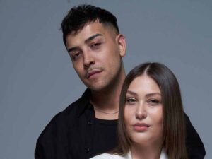 دانلود آهنگ ترکی Günler از Sıla Şahin و Samet Kardeşler با متن و ترجمه