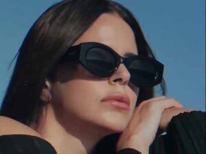 دانلود آهنگ ترکی Esmer Yangın از Simge با متن و ترجمه