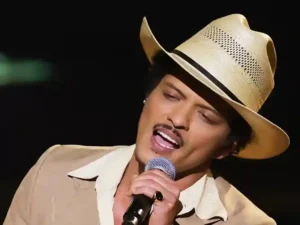 دانلود آهنگ I Just Might از Bruno Mars با متن و ترجمه