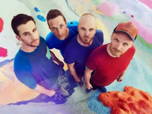 دانلود آهنگ A Head Full Of Dreams از Coldplay با متن و ترجمه