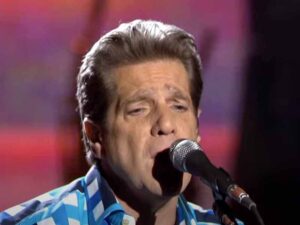 دانلود آهنگ Tequila Sunrise از Eagles با متن و ترجمه