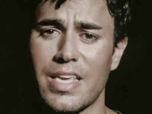 دانلود آهنگ اسپانیایی Alguien Soy Yo از Enrique iglesias با متن و ترجمه