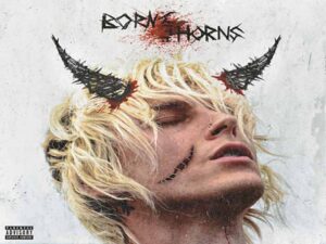 دانلود آهنگ born with horns از Machine Gun Kelly با متن و ترجمه