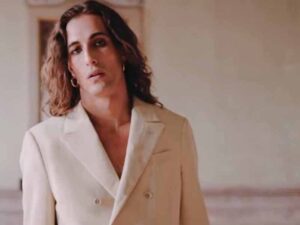 دانلود آهنگ ایتالیایی Torna a casa از Måneskin با متن و ترجمه