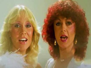 دانلود آهنگ Super Trouper از ABBA با متن و ترجمه
